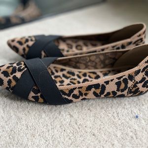 Steven leopard flats